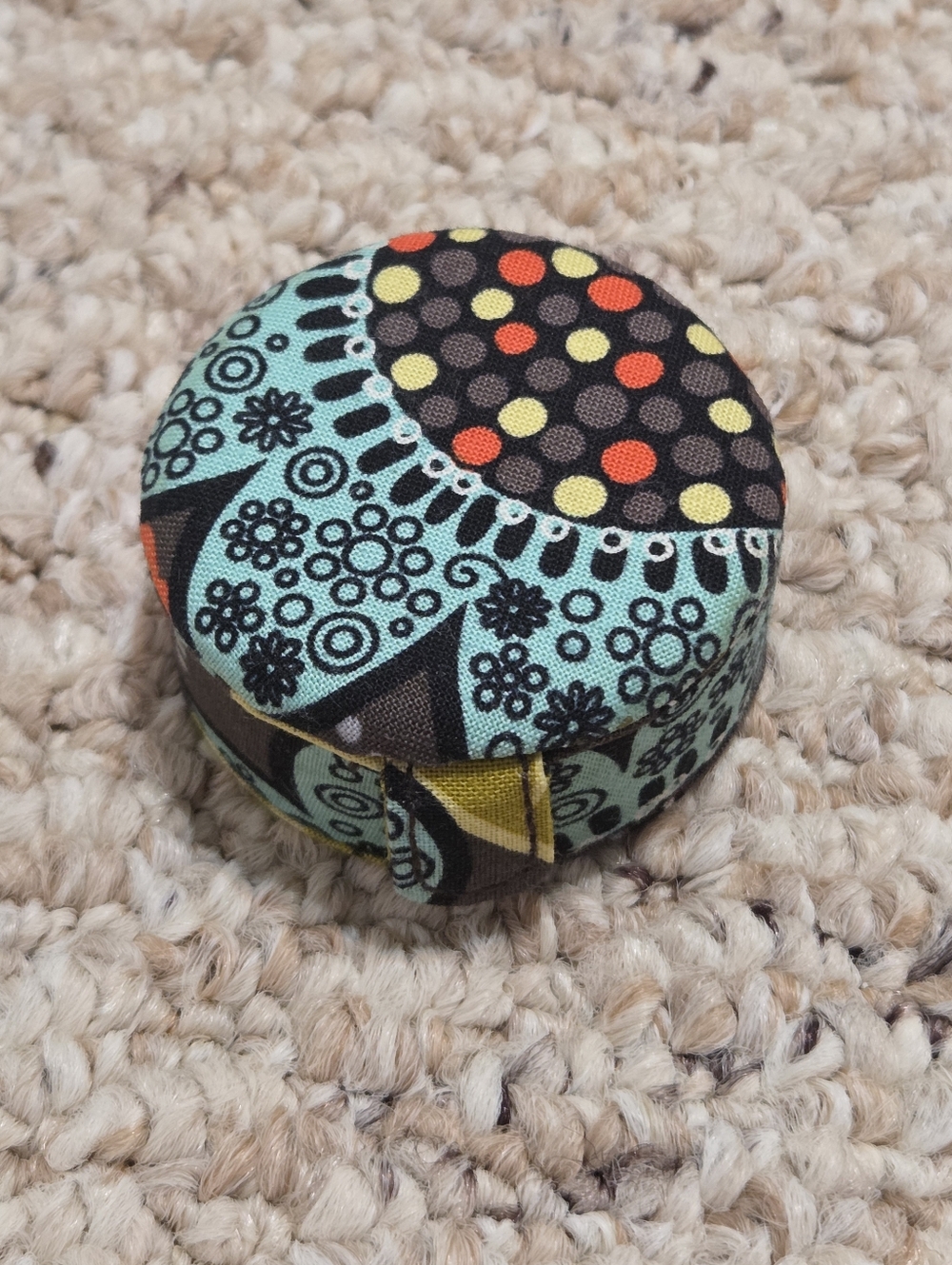 Vera Bradley Small Round Travel Case in Aqua, Gray, Yellow & Orange Dot Pattern - Picture 2 of 6